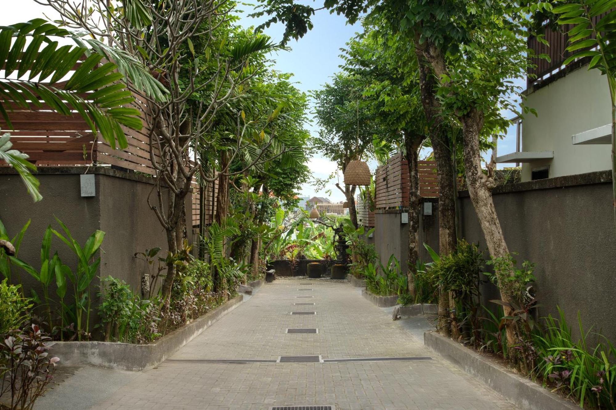 Canggu Circle Villa By Ini Vie Hospitality Ngoại thất bức ảnh