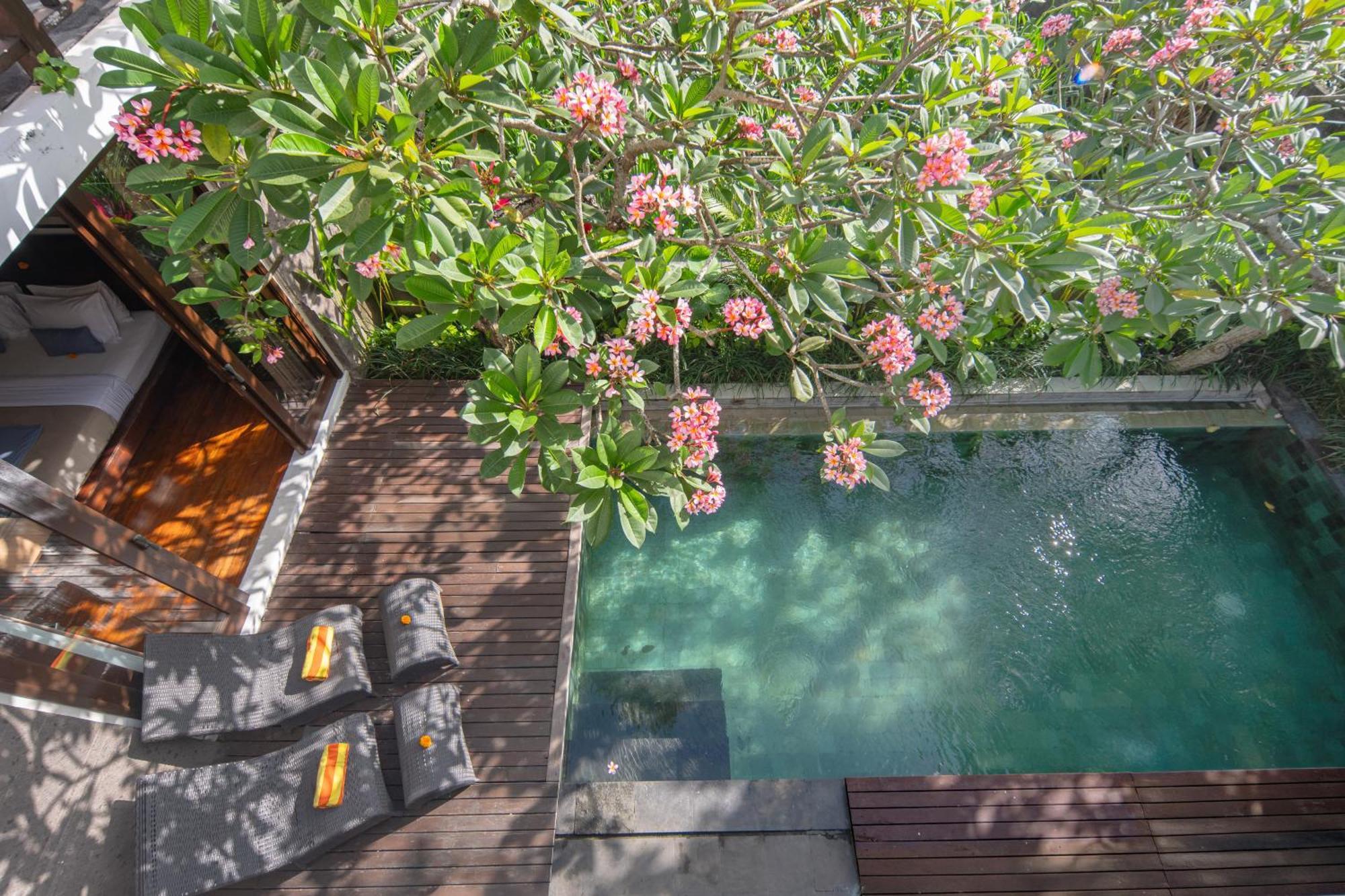 Canggu Circle Villa By Ini Vie Hospitality Ngoại thất bức ảnh