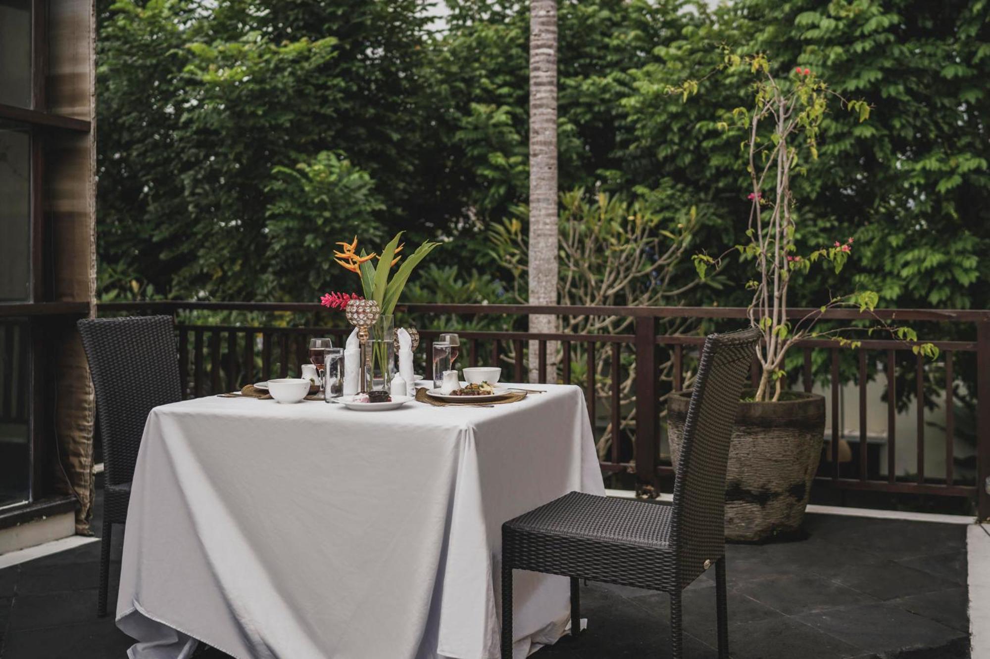Canggu Circle Villa By Ini Vie Hospitality Ngoại thất bức ảnh